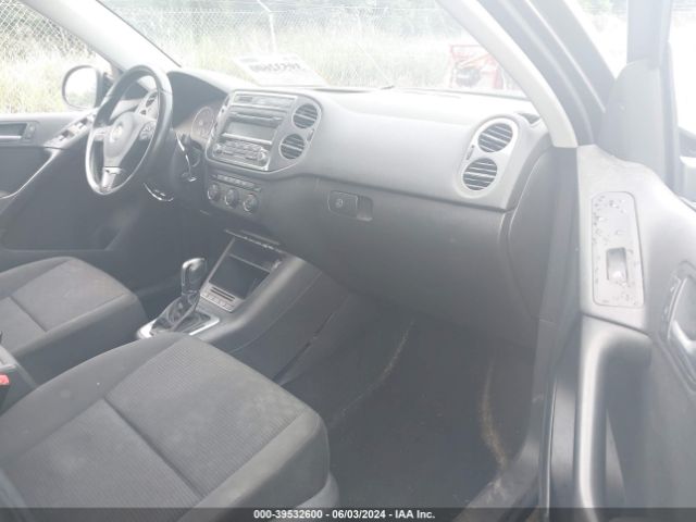 Photo 4 VIN: WVGAV3AX5DW588995 - VOLKSWAGEN TIGUAN 