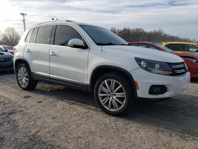 Photo 3 VIN: WVGAV3AX5EW565847 - VOLKSWAGEN TIGUAN 