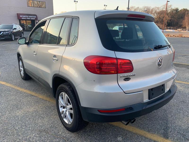 Photo 2 VIN: WVGAV3AX6DW625908 - VOLKSWAGEN TIGUAN S 