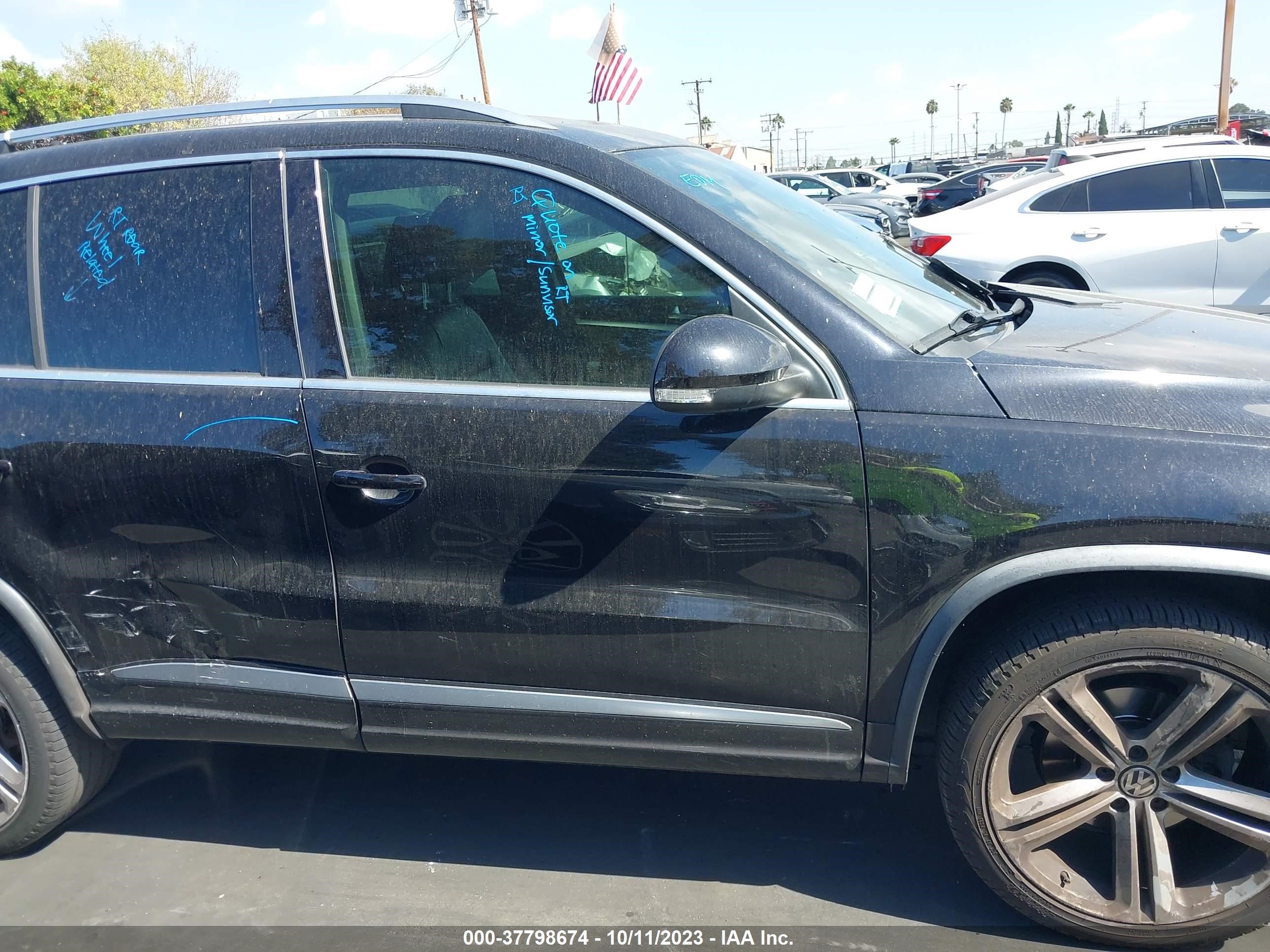 Photo 12 VIN: WVGAV3AX6EW074414 - VOLKSWAGEN TIGUAN 