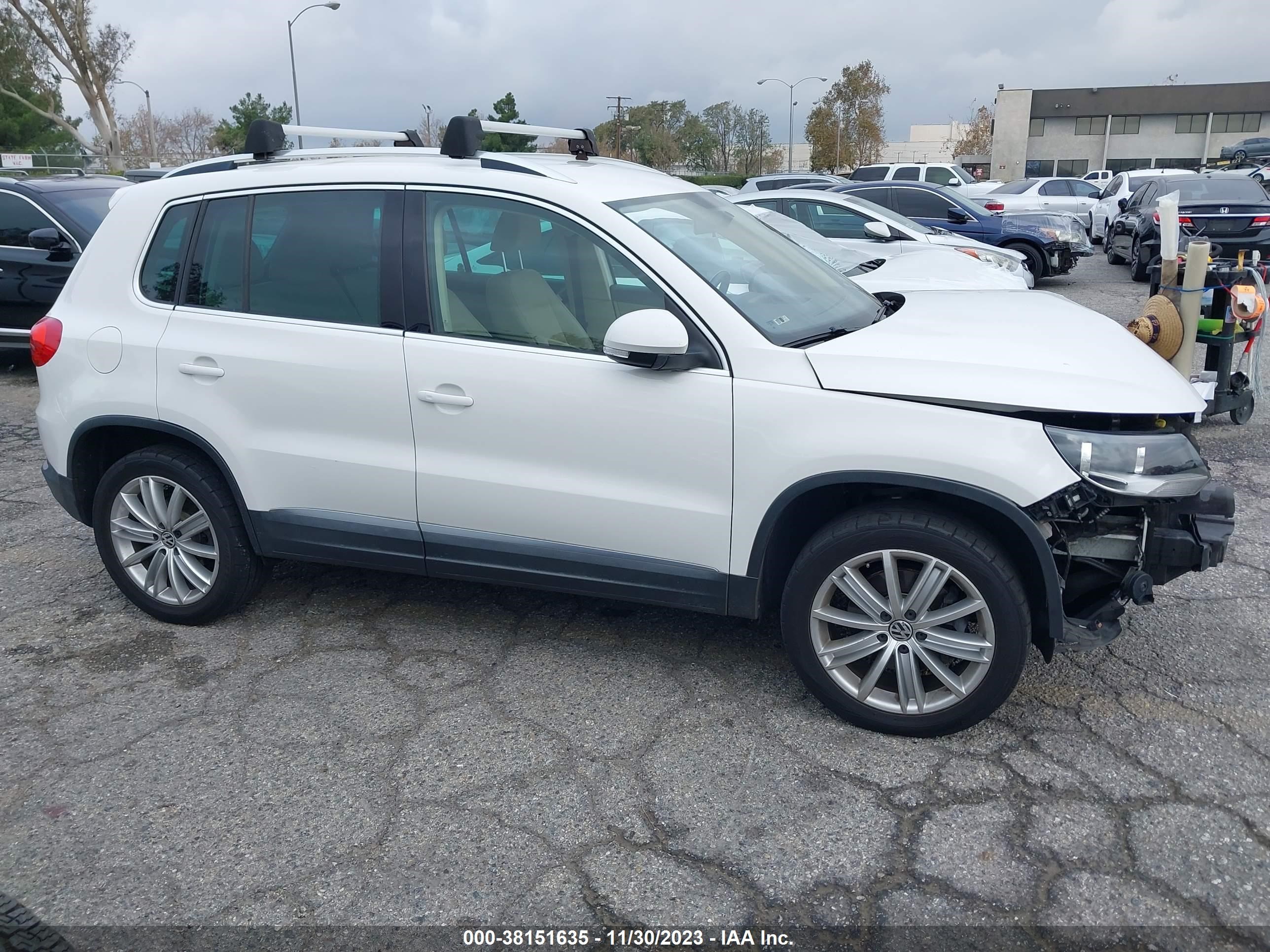 Photo 13 VIN: WVGAV3AX6EW505169 - VOLKSWAGEN TIGUAN 