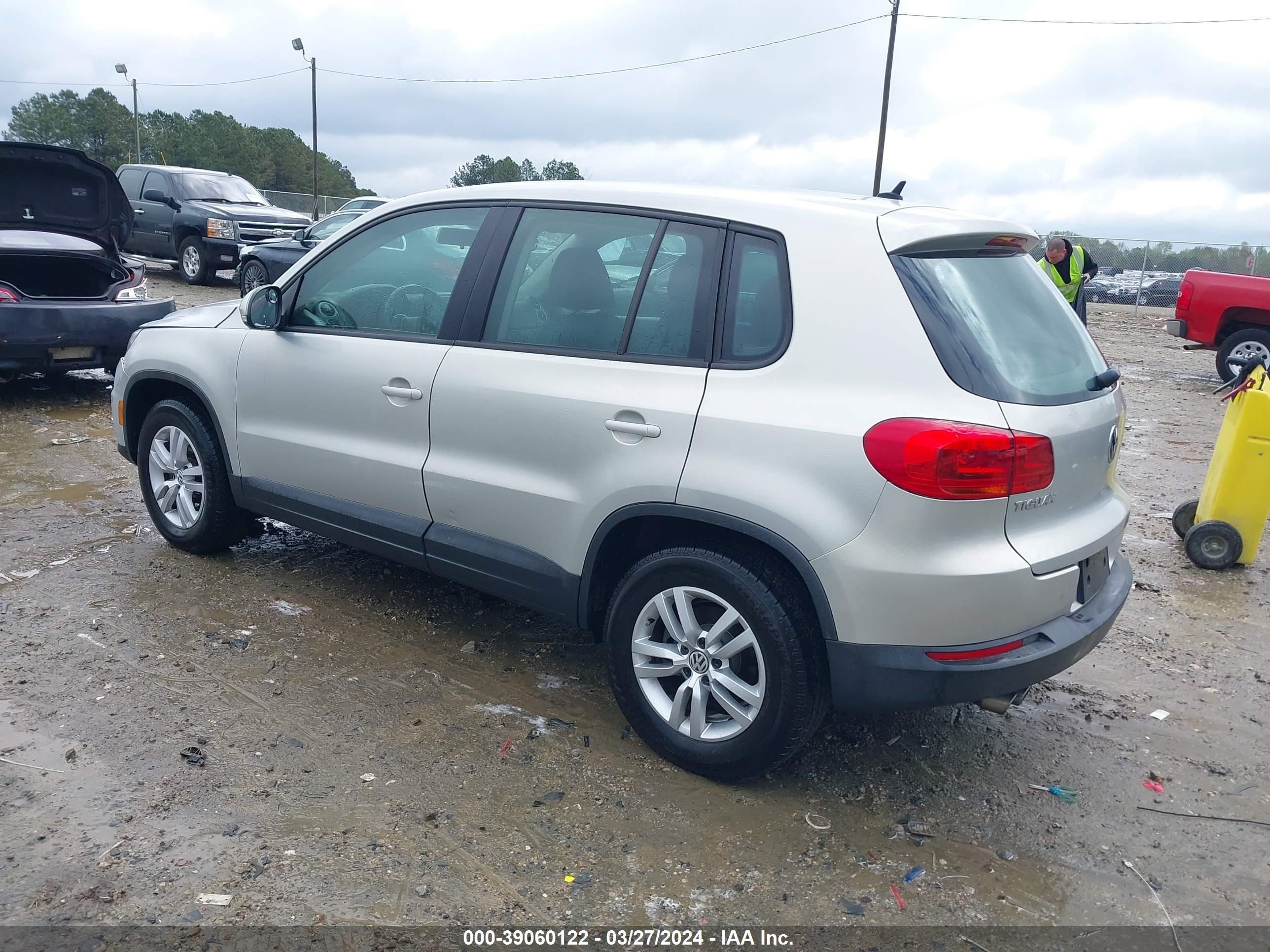 Photo 2 VIN: WVGAV3AX6EW545087 - VOLKSWAGEN TIGUAN 