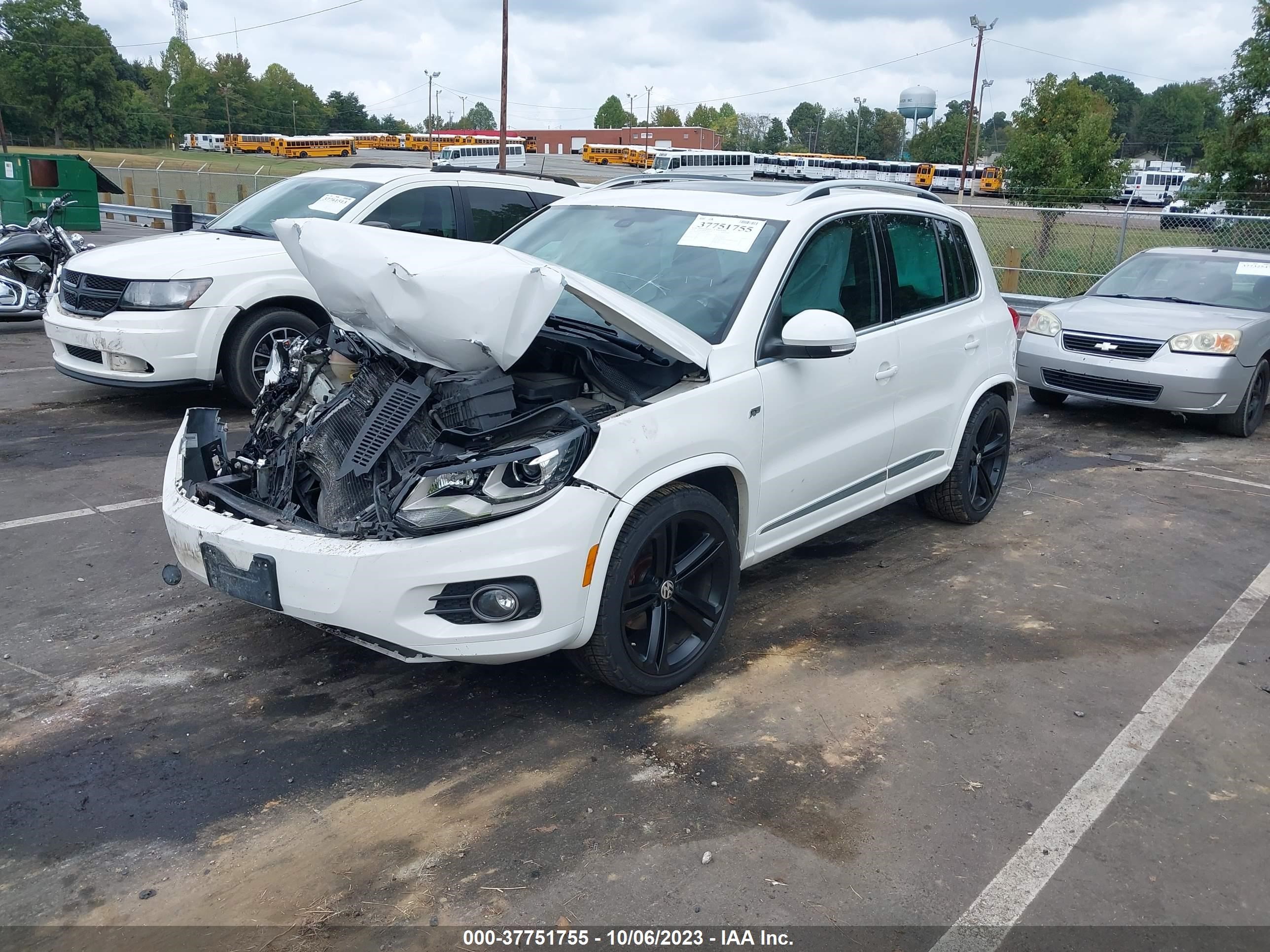 Photo 1 VIN: WVGAV3AX6EW551651 - VOLKSWAGEN TIGUAN 