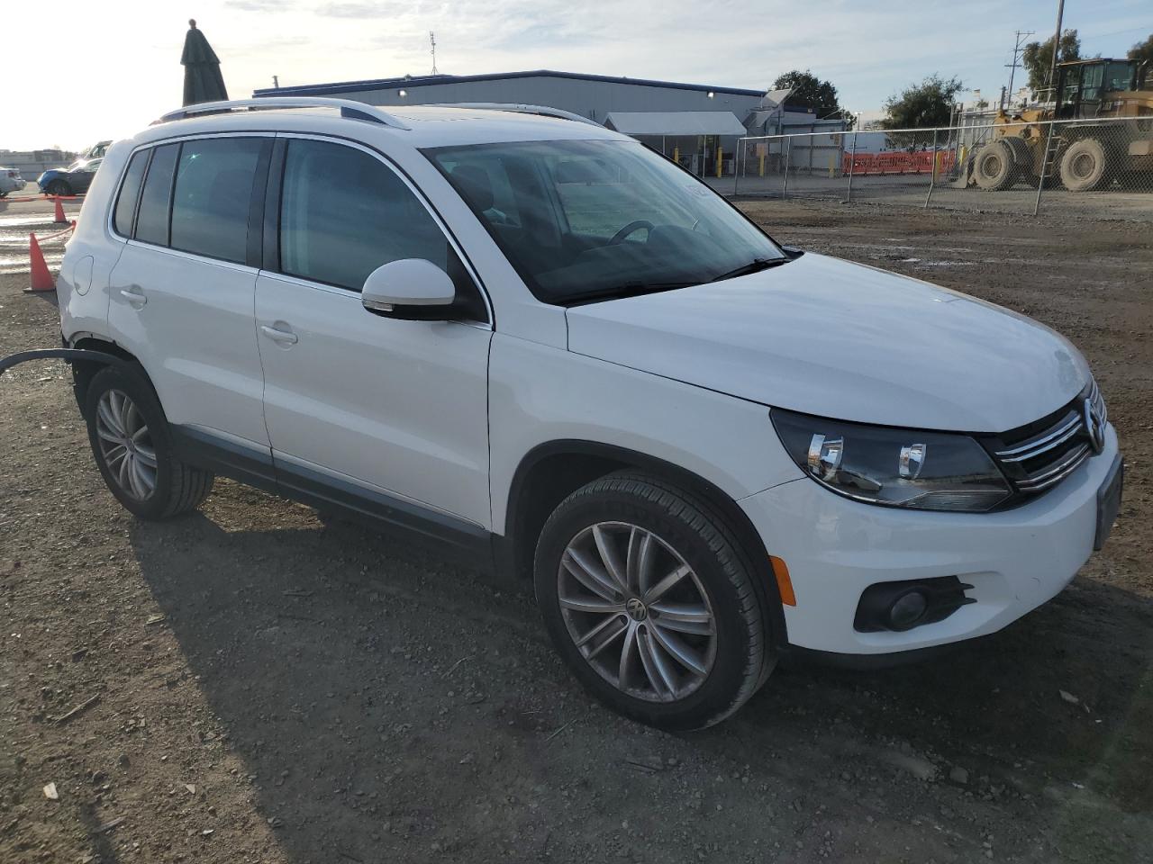 Photo 3 VIN: WVGAV3AX7DW074047 - VOLKSWAGEN TIGUAN 