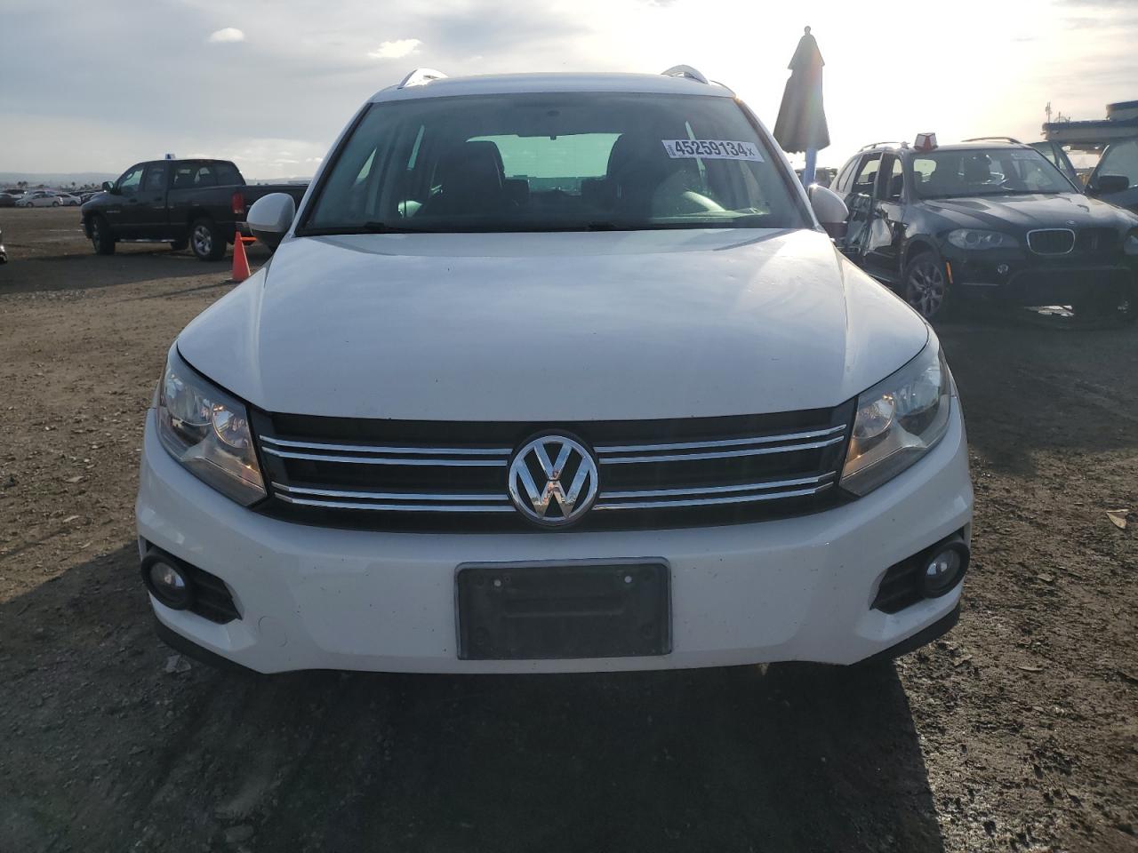 Photo 4 VIN: WVGAV3AX7DW074047 - VOLKSWAGEN TIGUAN 