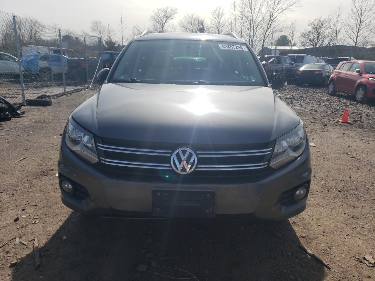 Photo 4 VIN: WVGAV3AX7DW594930 - VOLKSWAGEN TIGUAN 