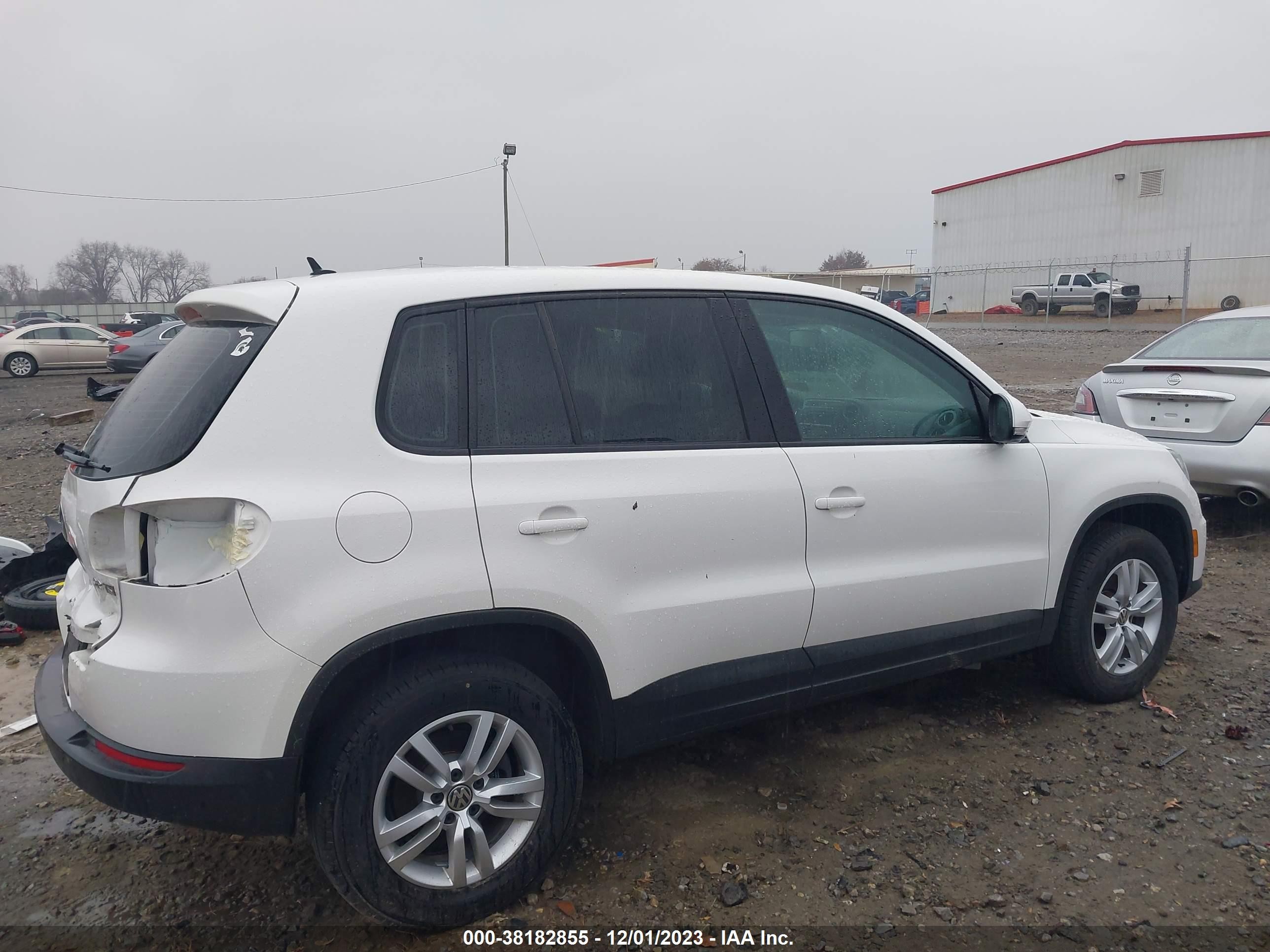 Photo 13 VIN: WVGAV3AX7EW500921 - VOLKSWAGEN TIGUAN 