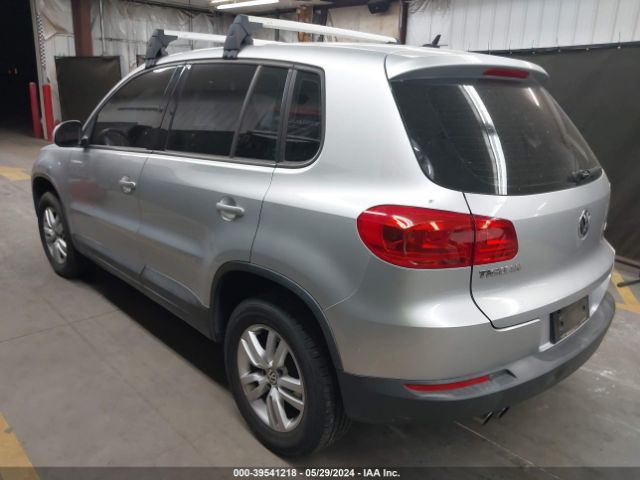 Photo 2 VIN: WVGAV3AXXDW565938 - VOLKSWAGEN TIGUAN 