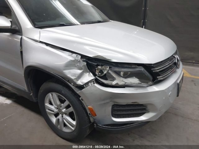 Photo 5 VIN: WVGAV3AXXDW565938 - VOLKSWAGEN TIGUAN 