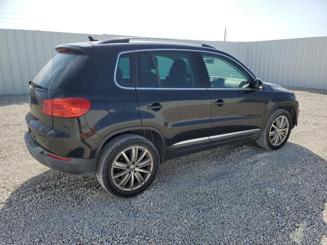 Photo 2 VIN: WVGAV3AXXDW587244 - VOLKSWAGEN TIGUAN 