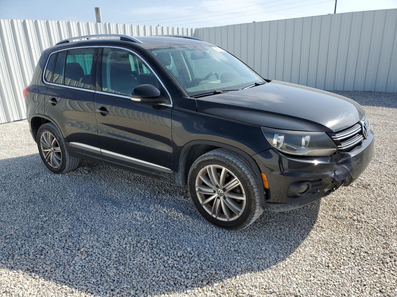 Photo 3 VIN: WVGAV3AXXDW587244 - VOLKSWAGEN TIGUAN 