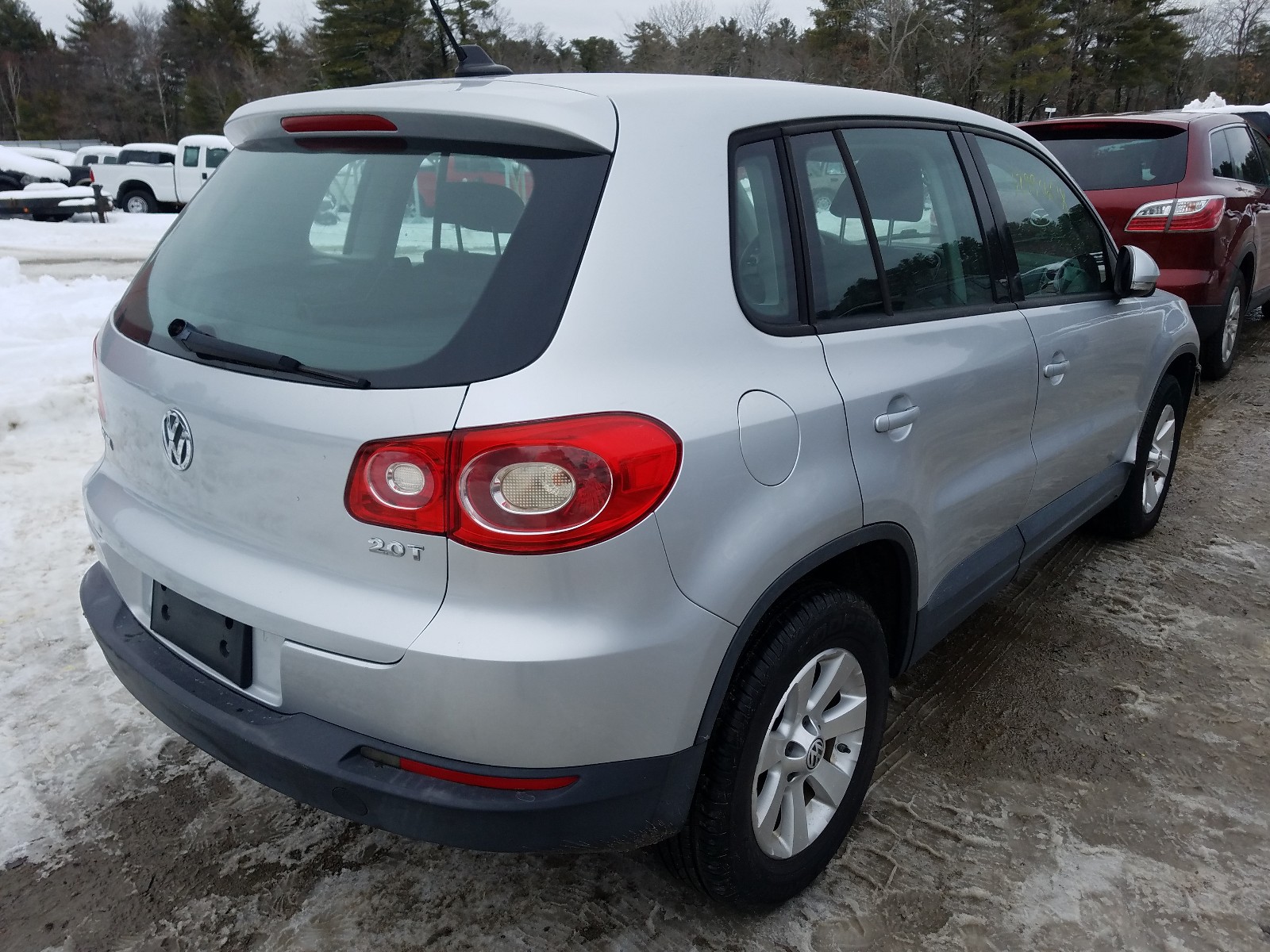 Photo 3 VIN: WVGAV75N19W001327 - VOLKSWAGEN TIGUAN S 