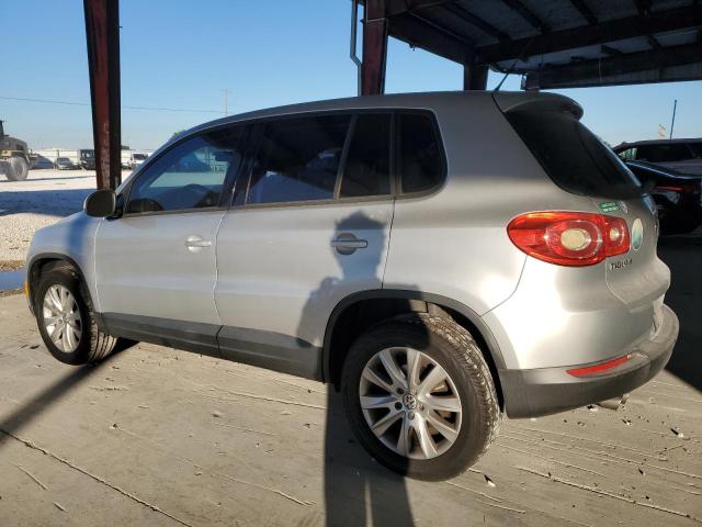 Photo 1 VIN: WVGAV7AX0AW000519 - VOLKSWAGEN TIGUAN S 