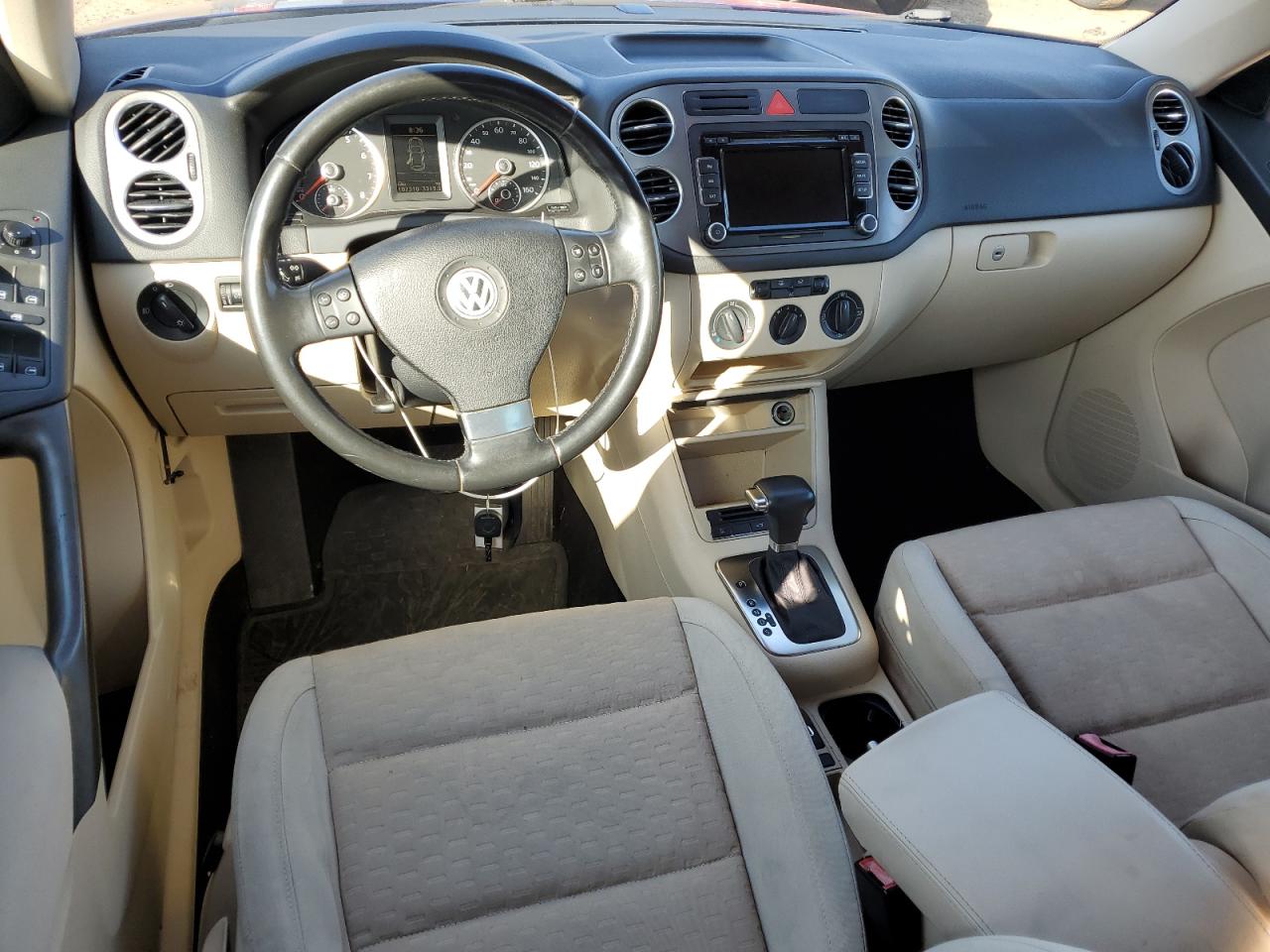 Photo 7 VIN: WVGAV7AX0AW000620 - VOLKSWAGEN TIGUAN 