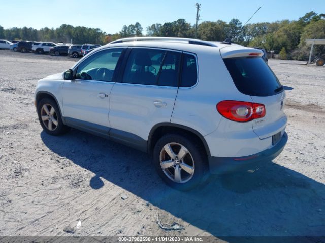 Photo 2 VIN: WVGAV7AX0AW002612 - VOLKSWAGEN TIGUAN 