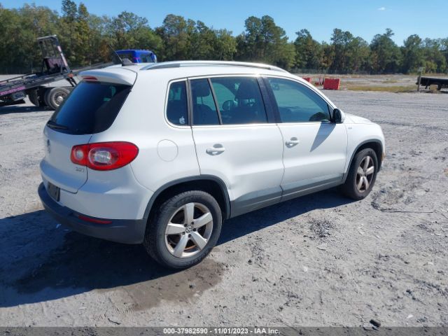 Photo 3 VIN: WVGAV7AX0AW002612 - VOLKSWAGEN TIGUAN 