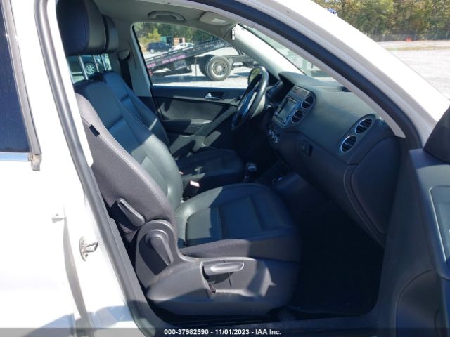 Photo 4 VIN: WVGAV7AX0AW002612 - VOLKSWAGEN TIGUAN 