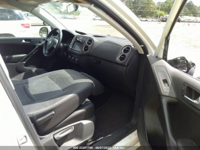 Photo 4 VIN: WVGAV7AX0AW515438 - VOLKSWAGEN TIGUAN 