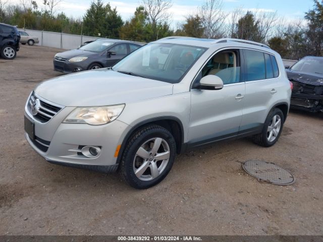 Photo 1 VIN: WVGAV7AX0AW516122 - VOLKSWAGEN TIGUAN 