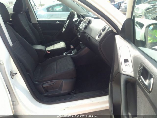 Photo 4 VIN: WVGAV7AX0AW523197 - VOLKSWAGEN TIGUAN 