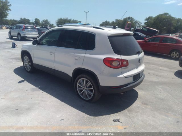 Photo 2 VIN: WVGAV7AX0AW530926 - VOLKSWAGEN TIGUAN 