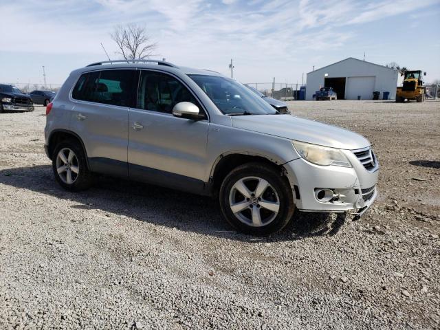 Photo 3 VIN: WVGAV7AX0AW537830 - VOLKSWAGEN TIGUAN S 