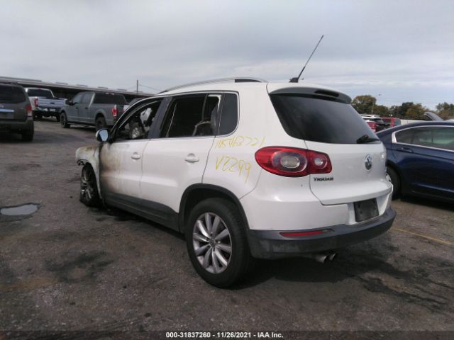 Photo 2 VIN: WVGAV7AX0BW502299 - VOLKSWAGEN TIGUAN 