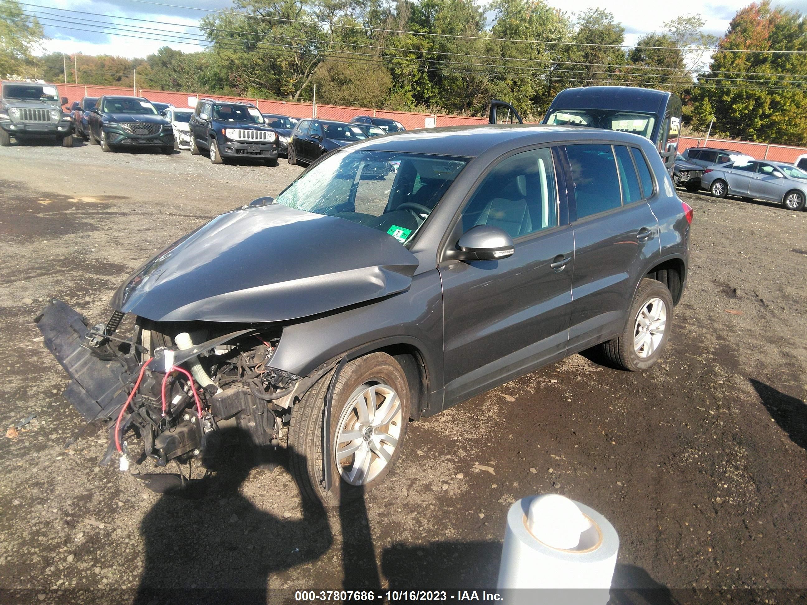 Photo 1 VIN: WVGAV7AX0CW006260 - VOLKSWAGEN TIGUAN 