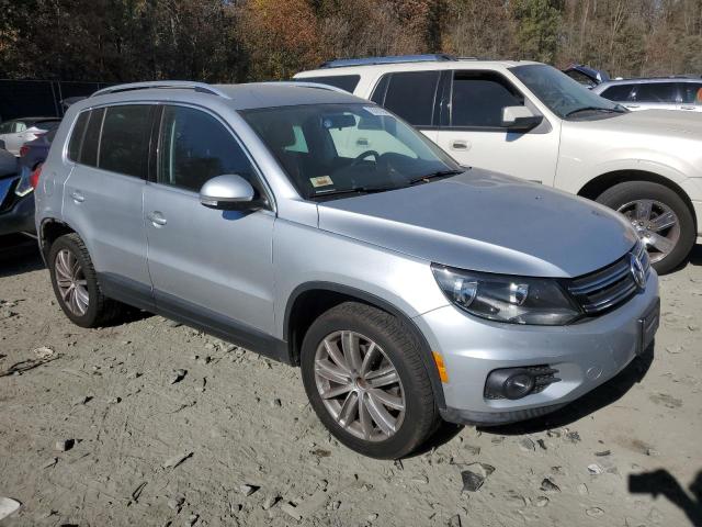 Photo 3 VIN: WVGAV7AX0CW524806 - VOLKSWAGEN TIGUAN S 