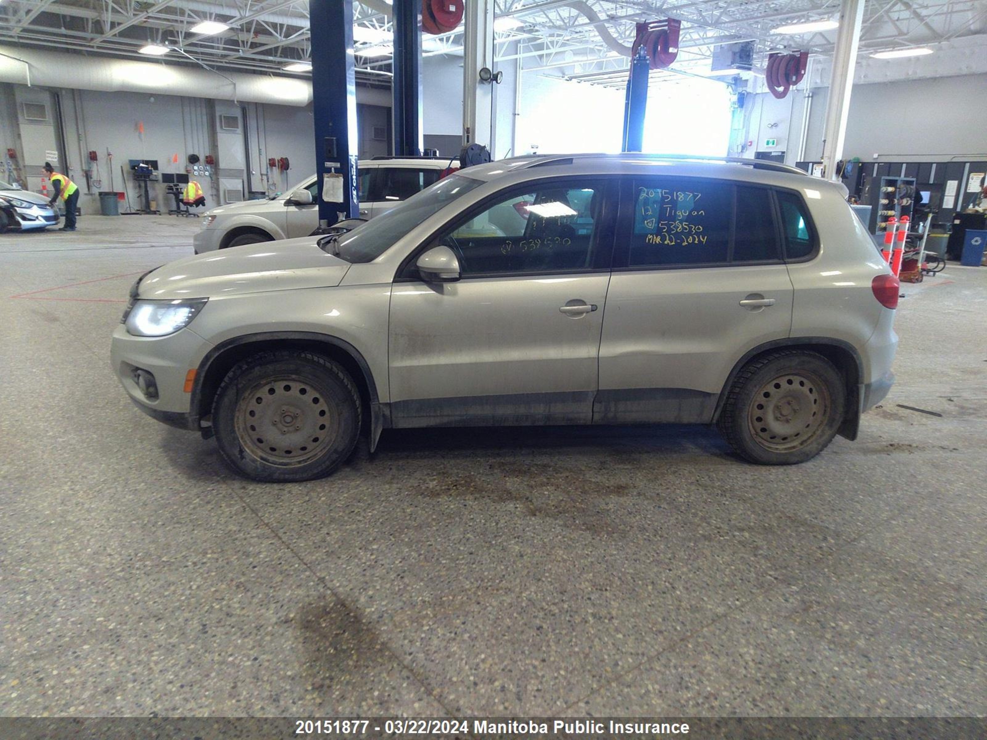 Photo 12 VIN: WVGAV7AX0CW538530 - VOLKSWAGEN TIGUAN 