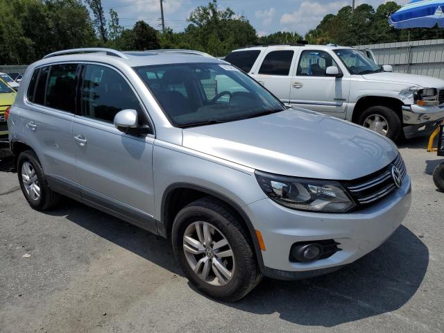 Photo 3 VIN: WVGAV7AX0GW615158 - VOLKSWAGEN TIGUAN SE 