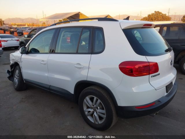 Photo 2 VIN: WVGAV7AX0HK003972 - VOLKSWAGEN TIGUAN 