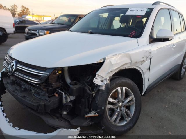 Photo 5 VIN: WVGAV7AX0HK003972 - VOLKSWAGEN TIGUAN 