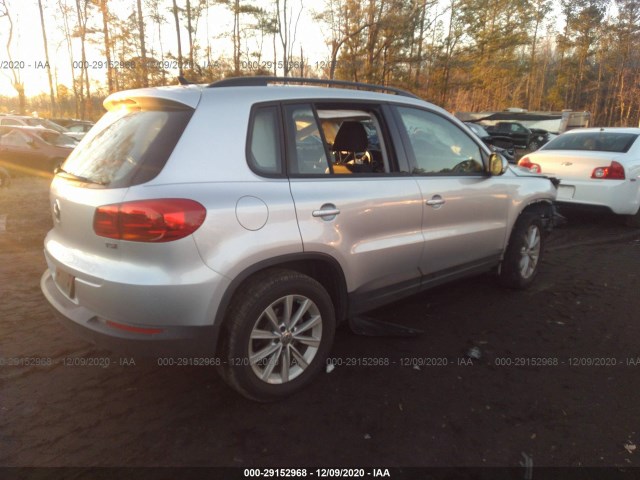 Photo 3 VIN: WVGAV7AX0HK048751 - VOLKSWAGEN TIGUAN 