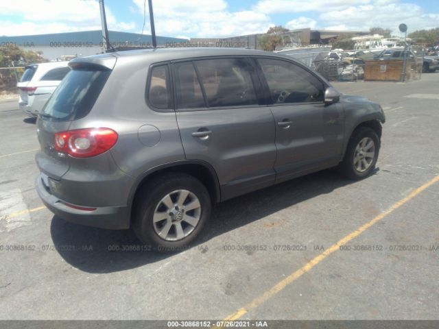 Photo 3 VIN: WVGAV7AX1AW514377 - VOLKSWAGEN TIGUAN 