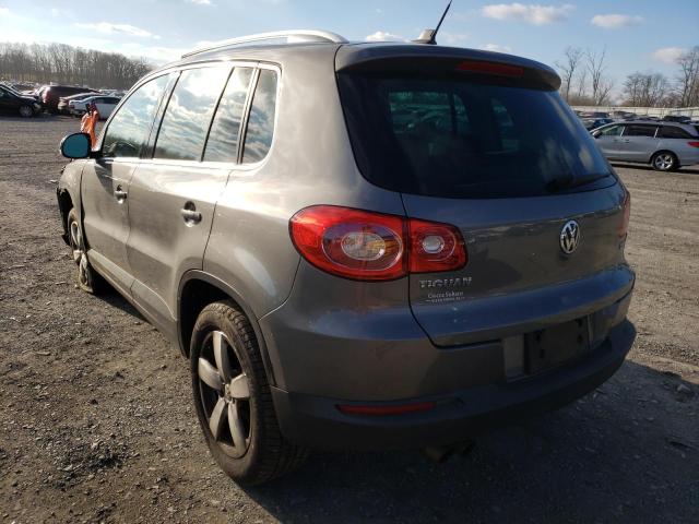 Photo 2 VIN: WVGAV7AX1AW524438 - VOLKSWAGEN TIGUAN 