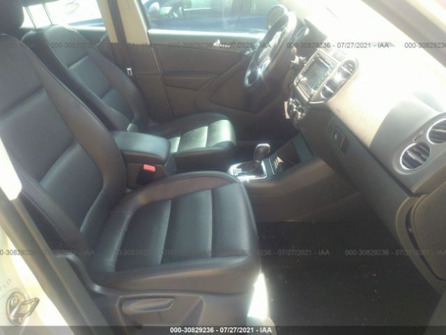 Photo 4 VIN: WVGAV7AX1BW516180 - VOLKSWAGEN TIGUAN 