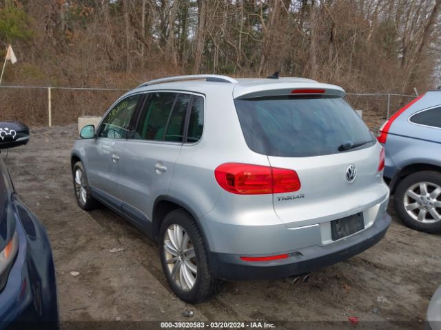 Photo 2 VIN: WVGAV7AX1CW558270 - VOLKSWAGEN TIGUAN 