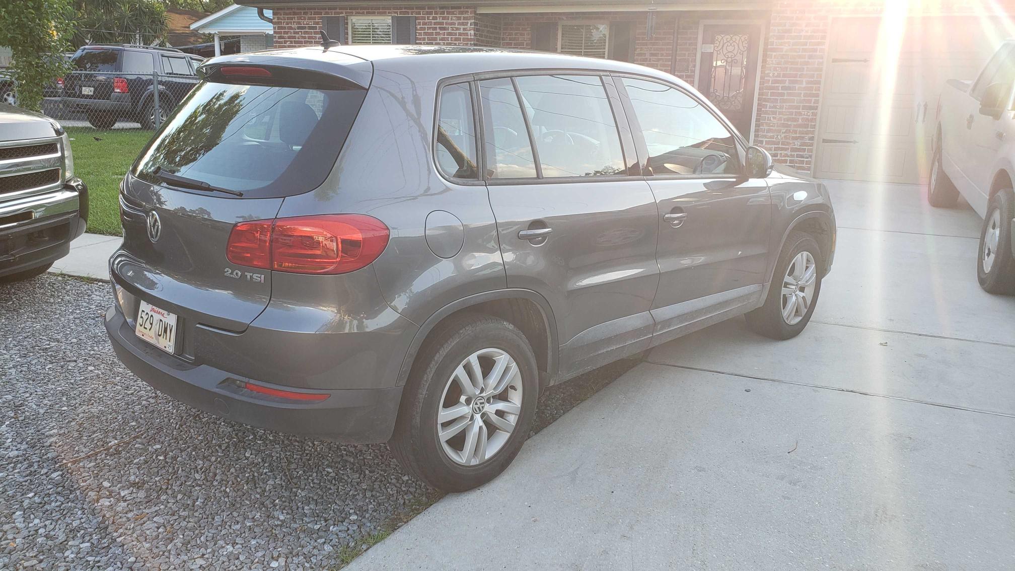 Photo 3 VIN: WVGAV7AX1DW017950 - VOLKSWAGEN TIGUAN S 