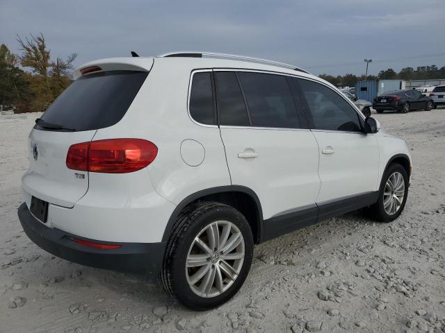 Photo 2 VIN: WVGAV7AX1GK000304 - VOLKSWAGEN TIGUAN S 