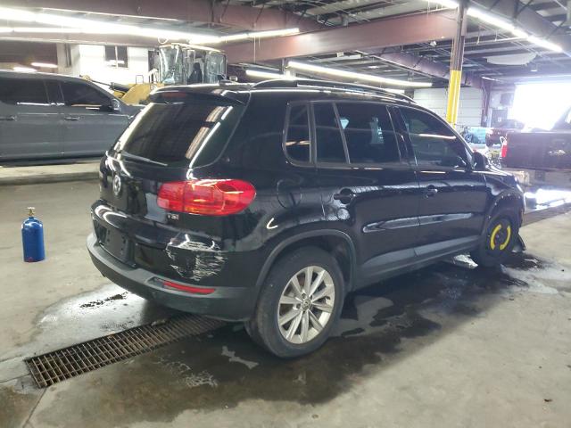 Photo 2 VIN: WVGAV7AX1JK000228 - VOLKSWAGEN TIGUAN LIM 