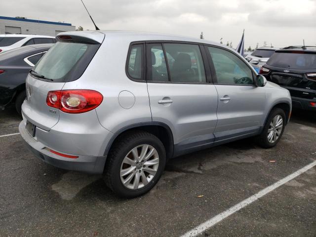 Photo 2 VIN: WVGAV7AX2AW512069 - VOLKSWAGEN TIGUAN S 