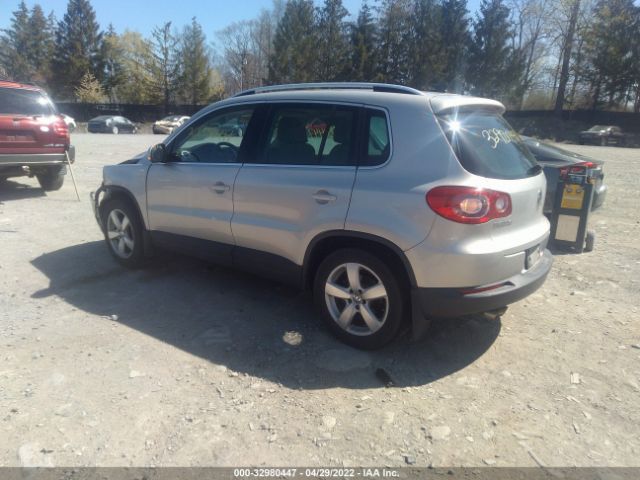 Photo 2 VIN: WVGAV7AX2AW525145 - VOLKSWAGEN TIGUAN 