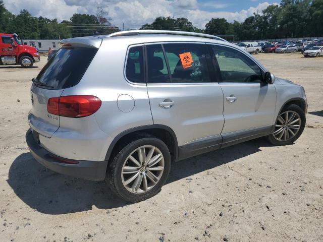 Photo 2 VIN: WVGAV7AX2CW520692 - VOLKSWAGEN TIGUAN S 