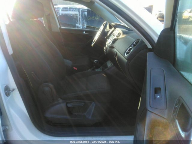 Photo 4 VIN: WVGAV7AX2CW524774 - VOLKSWAGEN TIGUAN 