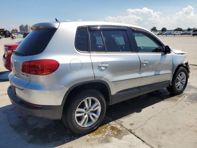 Photo 2 VIN: WVGAV7AX2CW566393 - VOLKSWAGEN TIGUAN S 