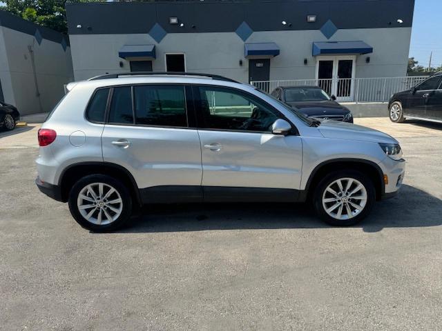 Photo 13 VIN: WVGAV7AX2FW591945 - VOLKSWAGEN TIGUAN 