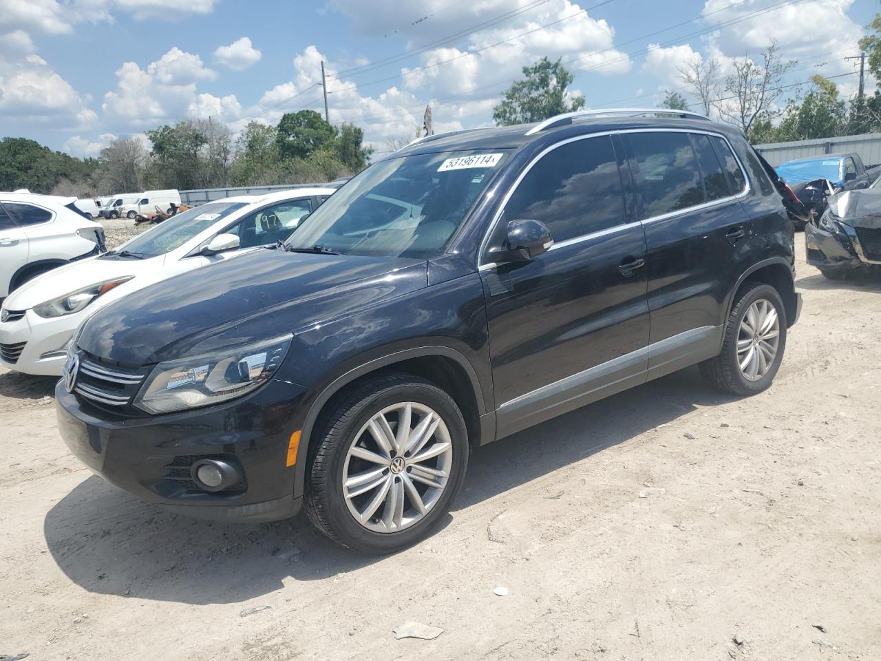 Photo 0 VIN: WVGAV7AX2GW575617 - VOLKSWAGEN TIGUAN 