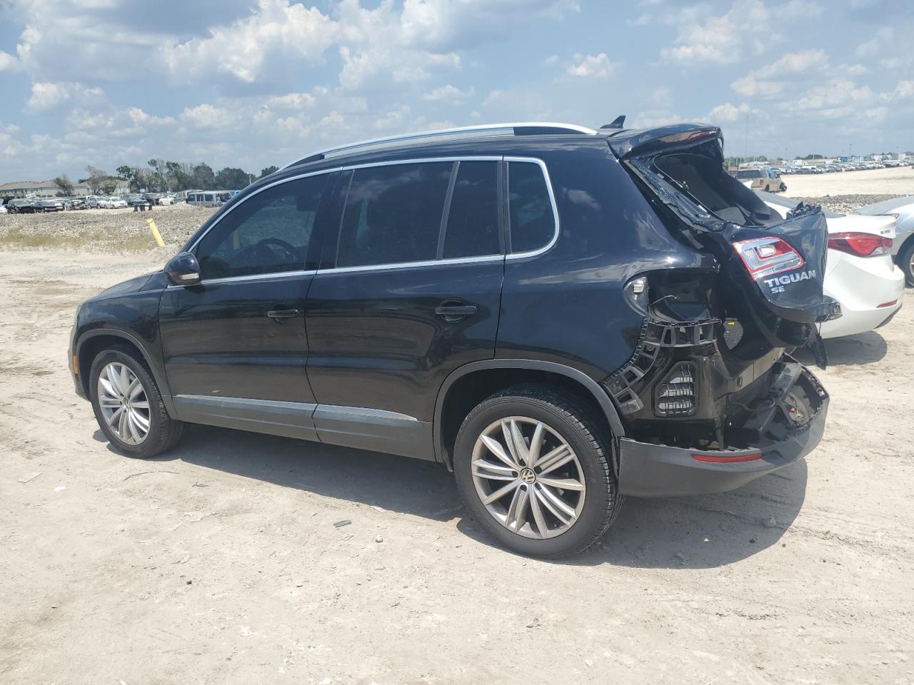 Photo 1 VIN: WVGAV7AX2GW575617 - VOLKSWAGEN TIGUAN 