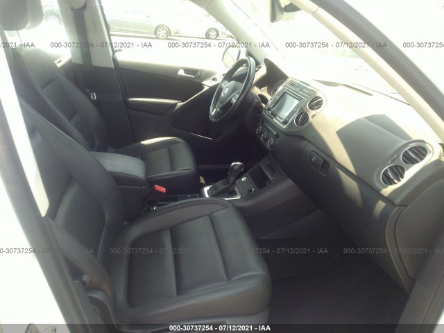 Photo 4 VIN: WVGAV7AX2HK026847 - VOLKSWAGEN TIGUAN 